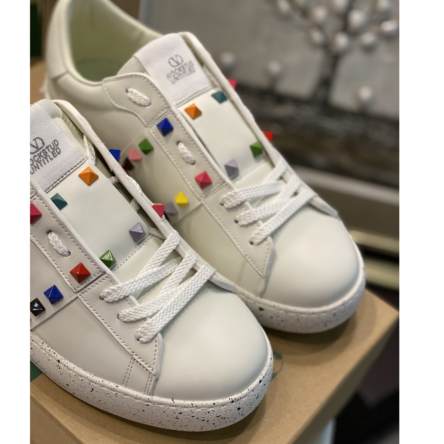 Valenti Open For A Change Sneaker aus biobasiertem Material in Weiß/Mehrfarbig - EUR FASHION