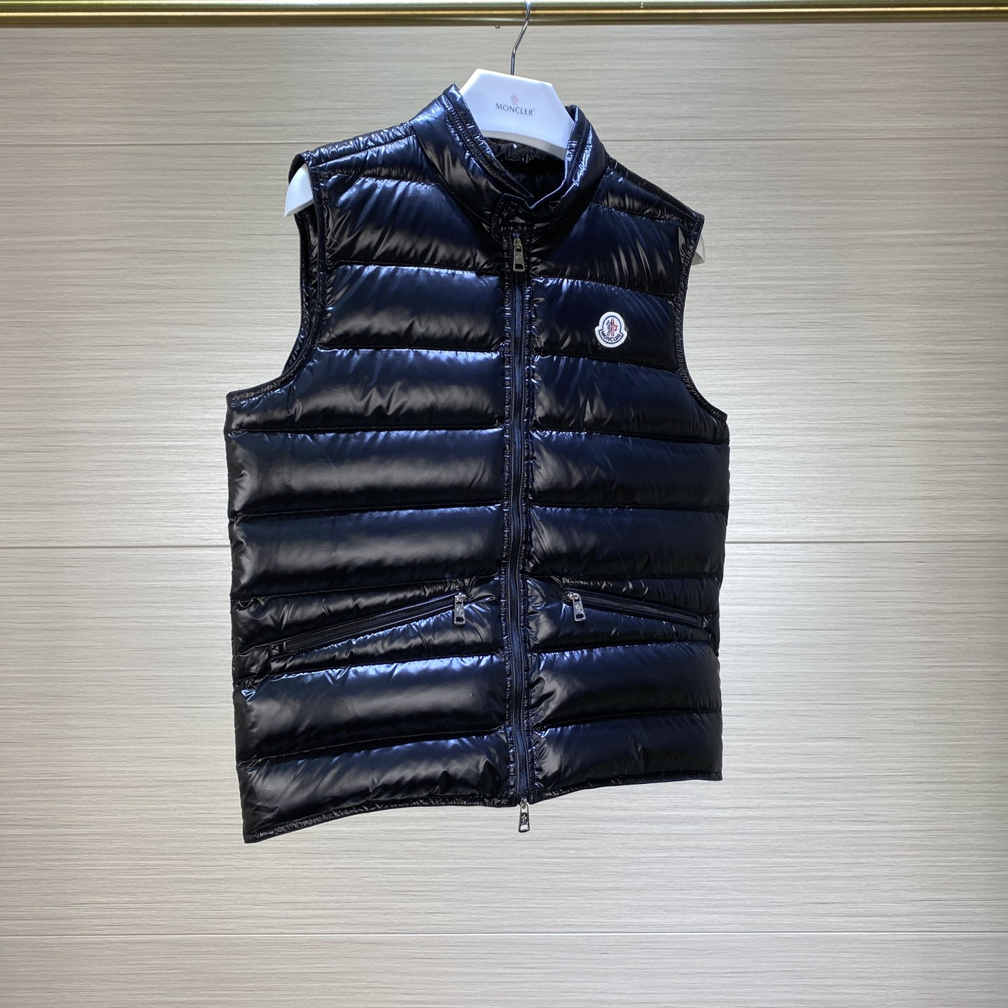 Moncler Weste in Schwarz - EUR FASHION