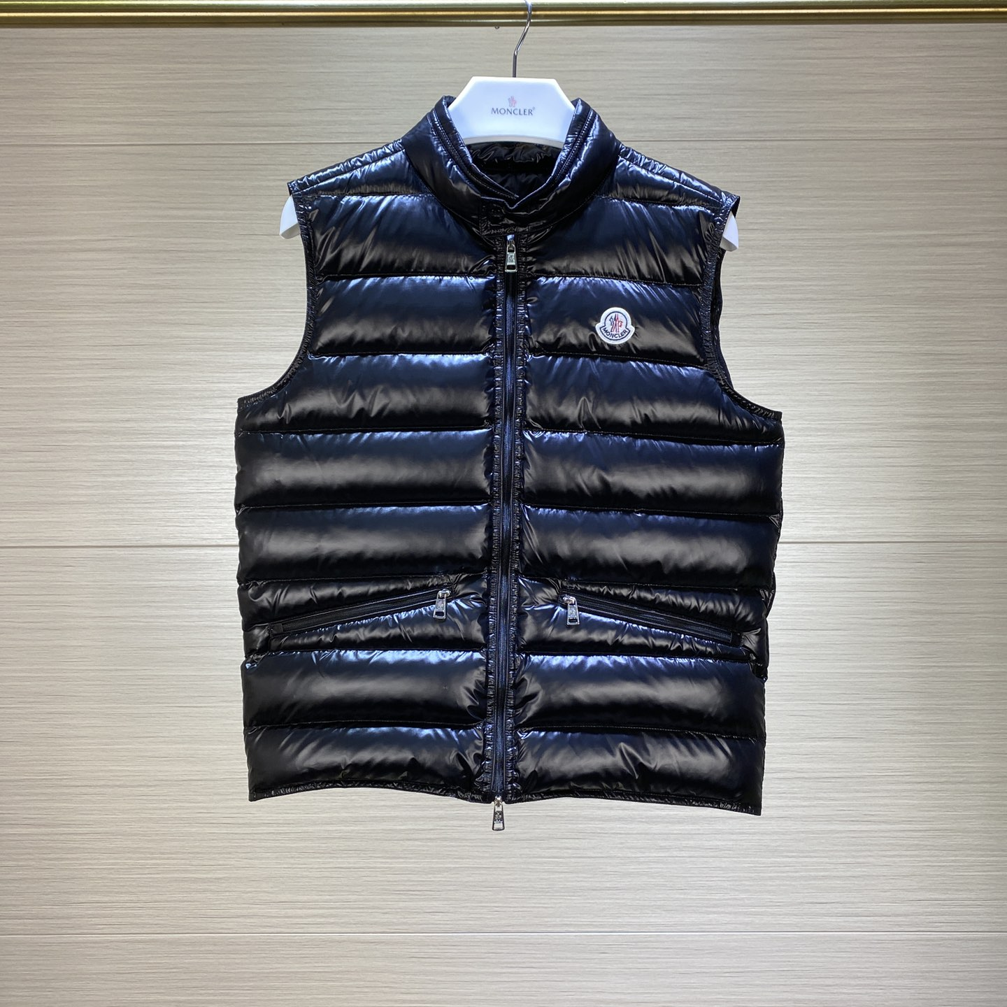 Moncler Weste in Schwarz - EUR FASHION