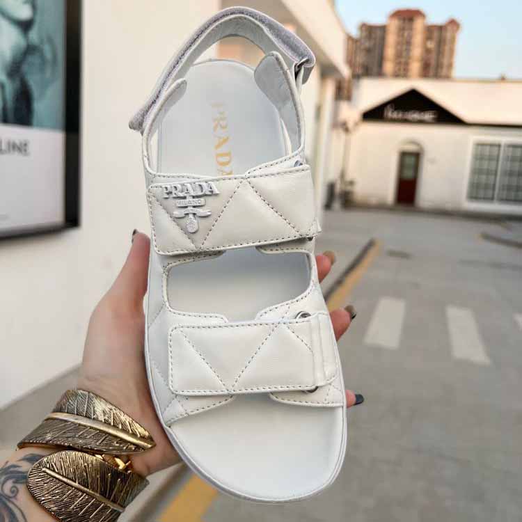 Gepolsterte Prada-Sandalen aus Nappaleder - EUR FASHION