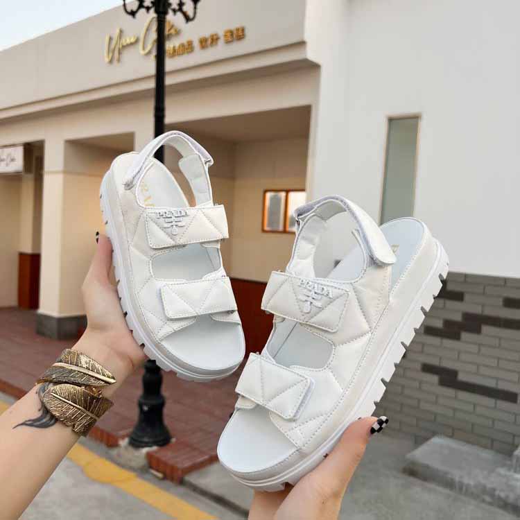 Gepolsterte Prada-Sandalen aus Nappaleder - EUR FASHION