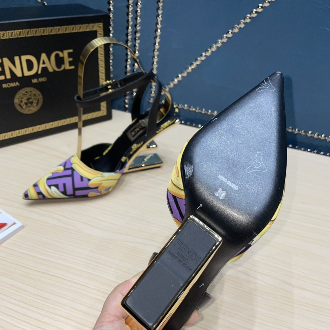 Fendi x Versace Fendace bedruckte hochhackige Seiden-Slingbacks - EUR FASHION