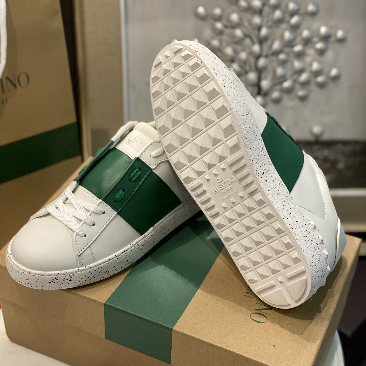 Valenti Open For A Change Sneaker aus biobasiertem Material in Weiß/Grün - EUR FASHION