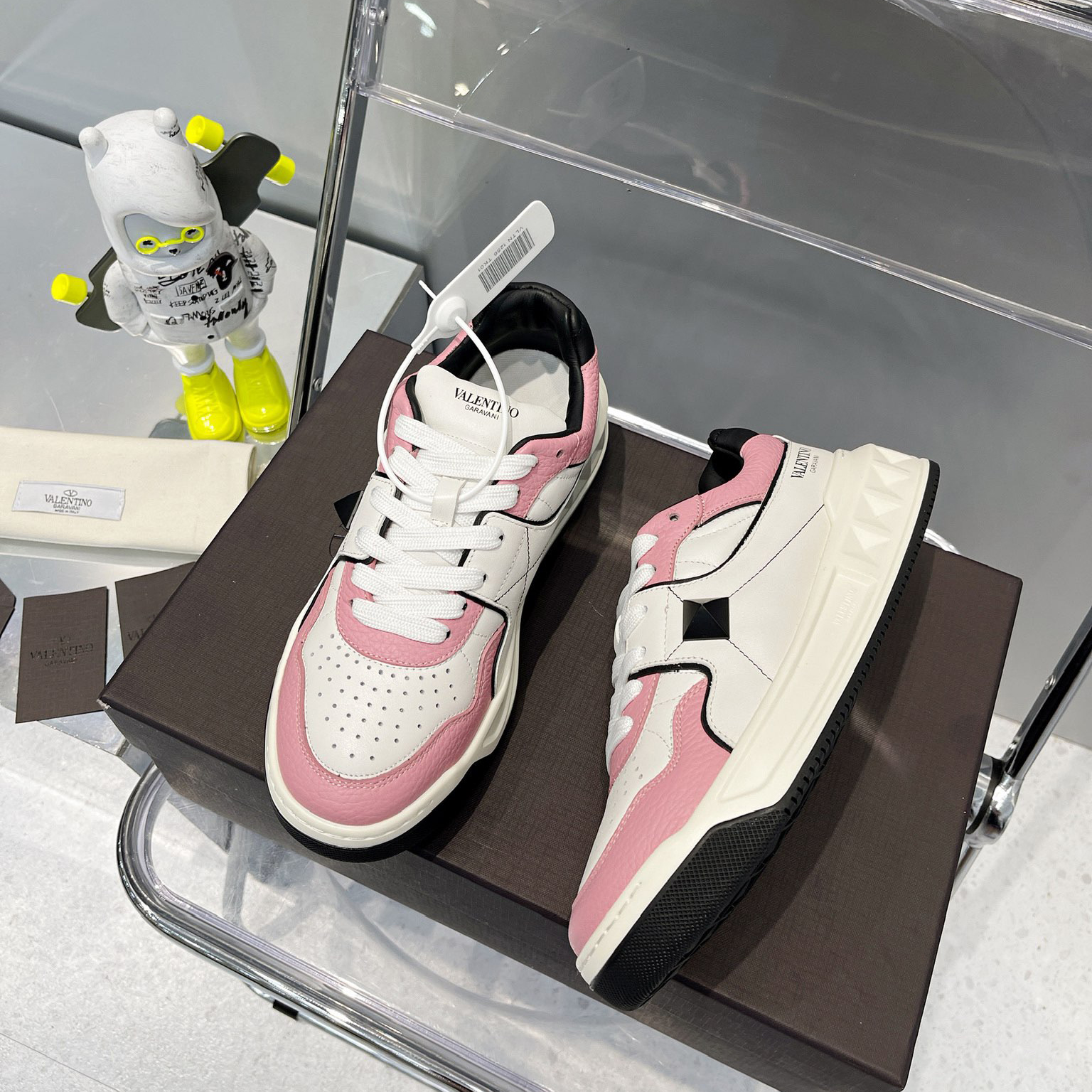 Low-Top-Sneaker Valenti One Stud aus Kalbsleder - EUR FASHION