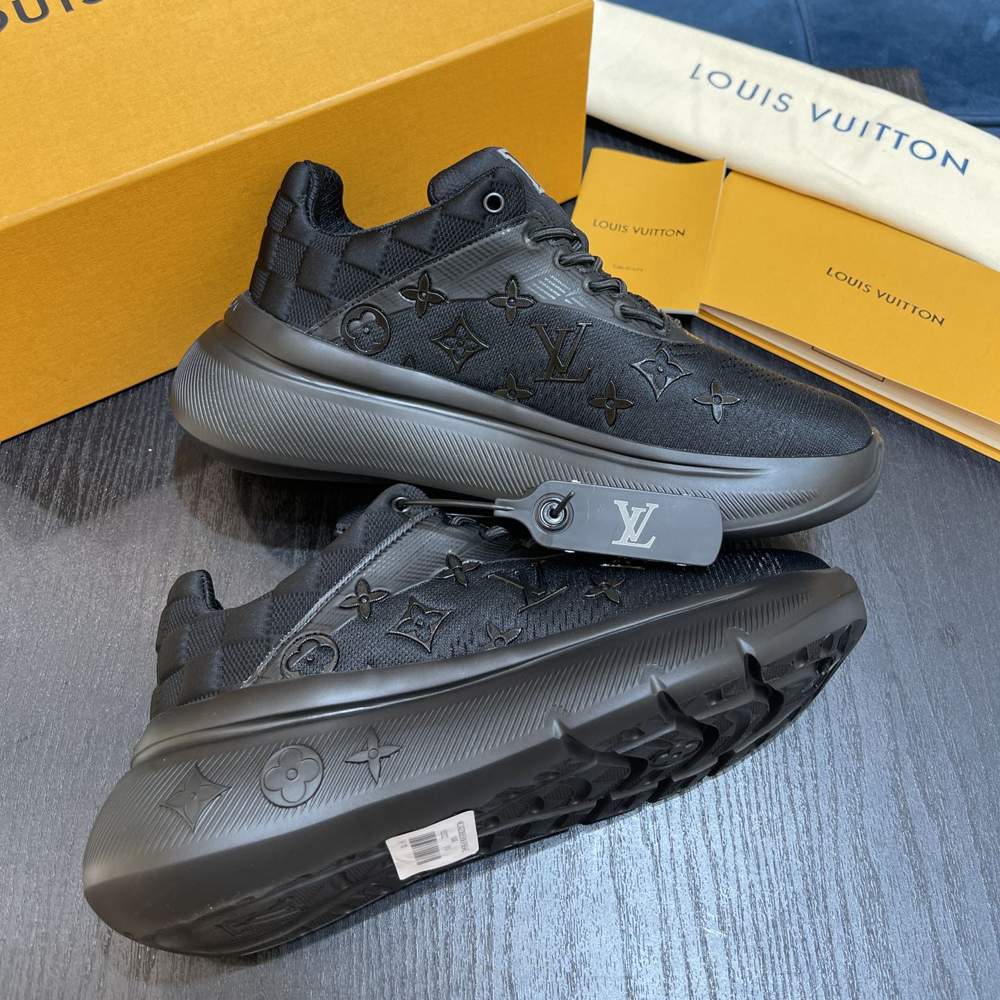 Louis Vuitton Show Up Sneaker 1A9JRJ - EUR FASHION