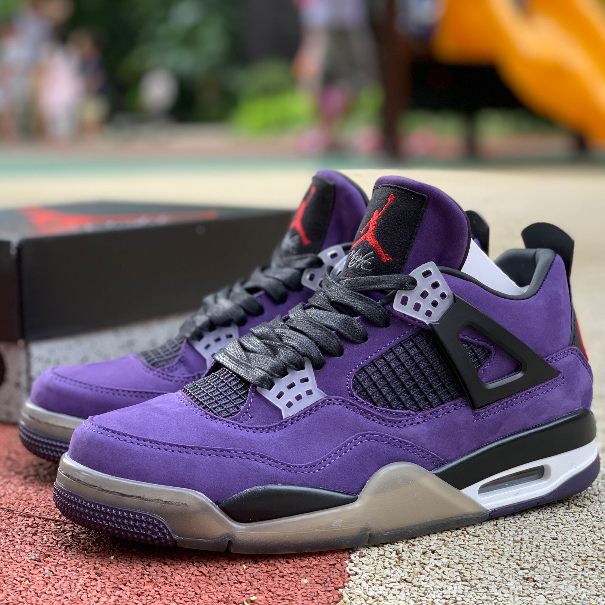 Air Jordan 4 x Travis Scott Cactus Jack Sneakers - EUR FASHION