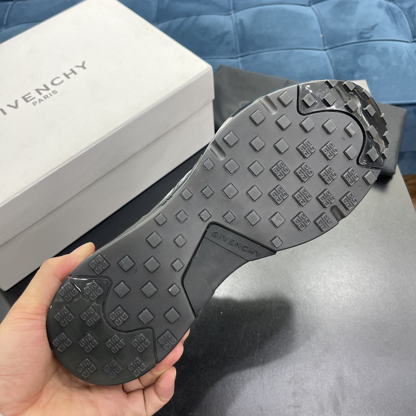 Givenchy-Logo-Sneaker in Schwarz - EUR FASHION