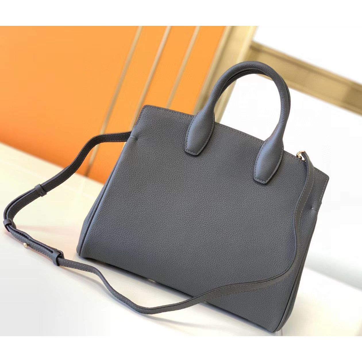 Ferragamo Studio Soft Bag (29–25–14,5 cm) 21H159 - EUR FASHION