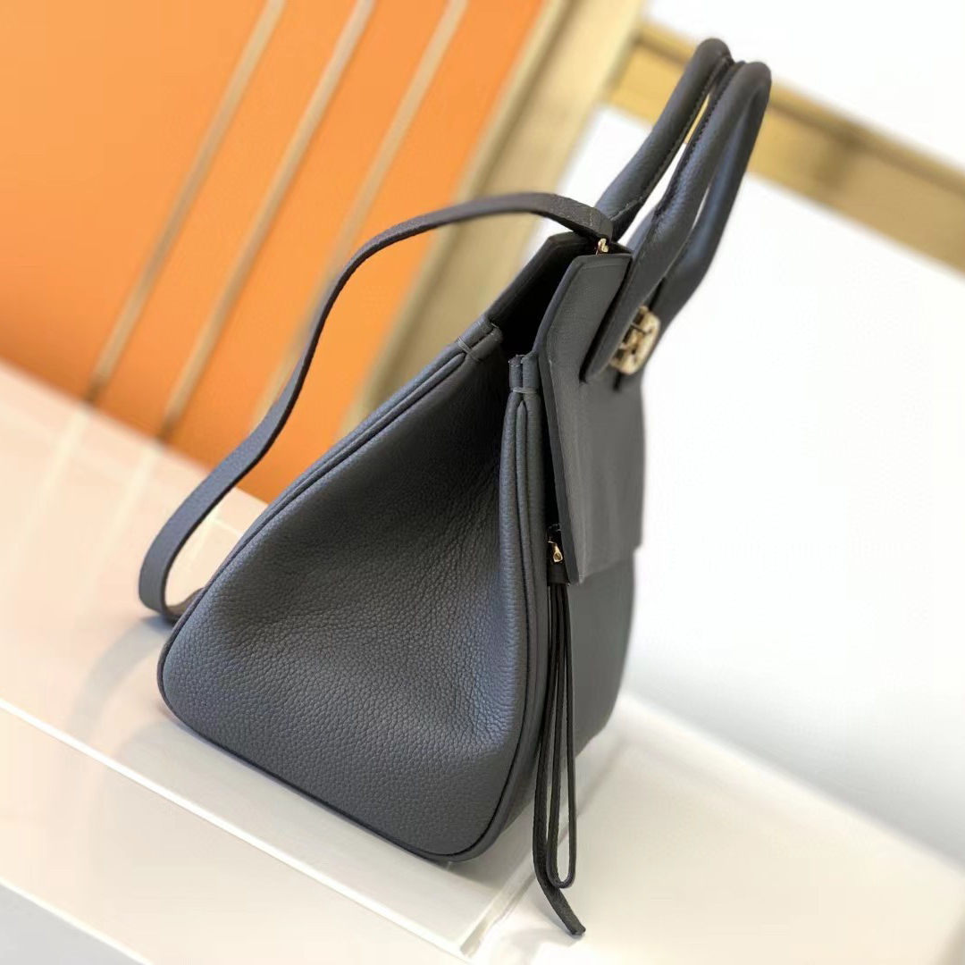 Ferragamo Studio Soft Bag (29–25–14,5 cm) 21H159 - EUR FASHION