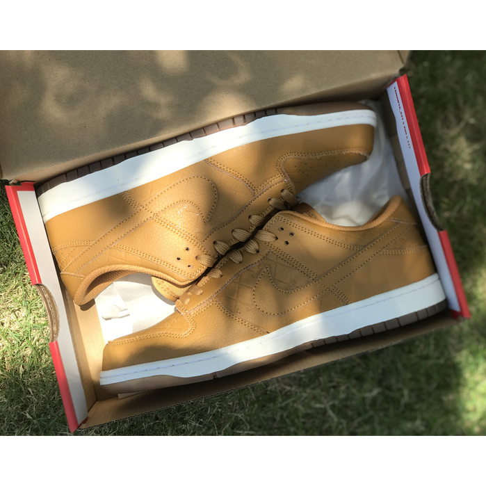 Nike SB Zoom Dunk Low Sneaker DX3374-700 - EUR FASHION