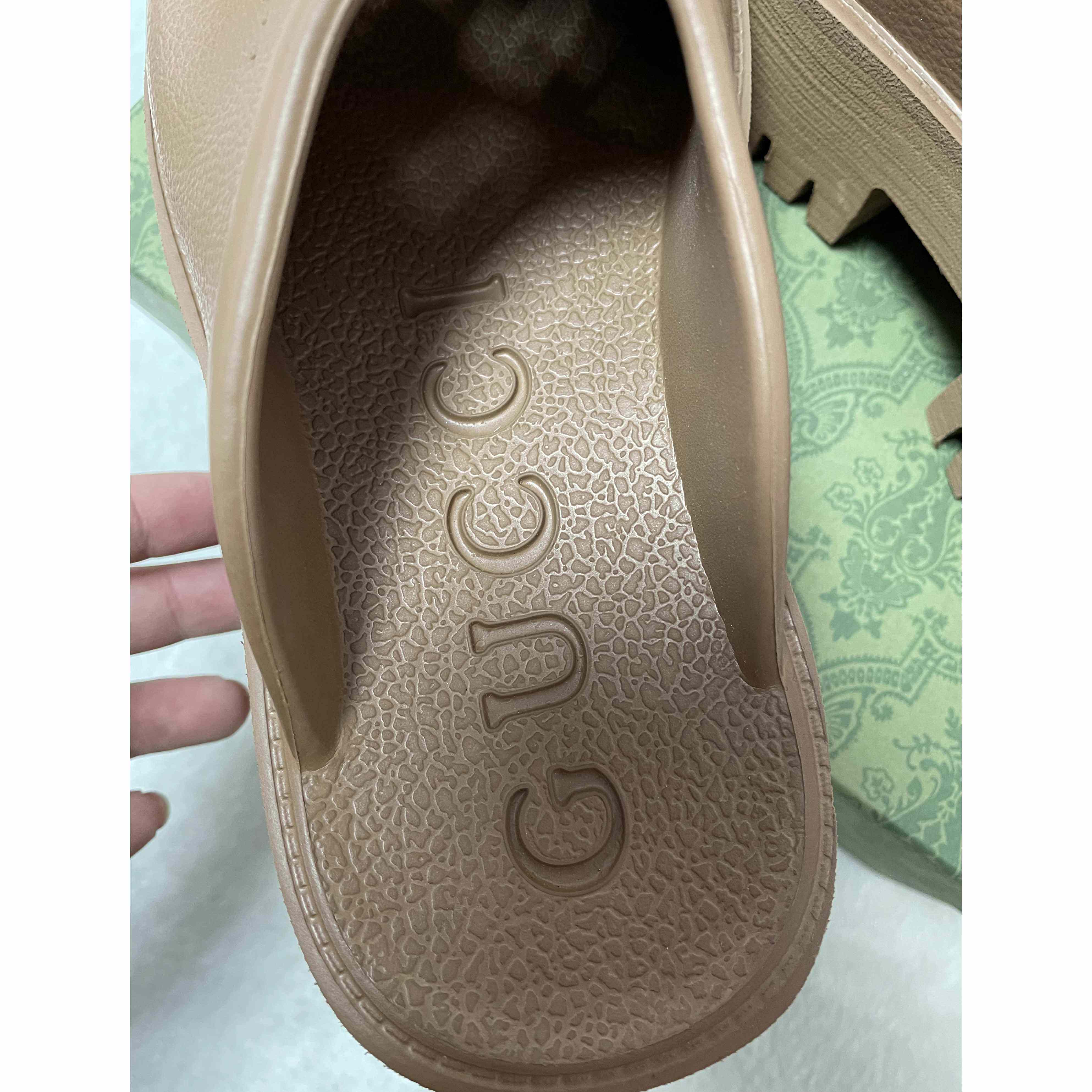 Gucci Damen GG Slip-On-Sandale - EUR FASHION