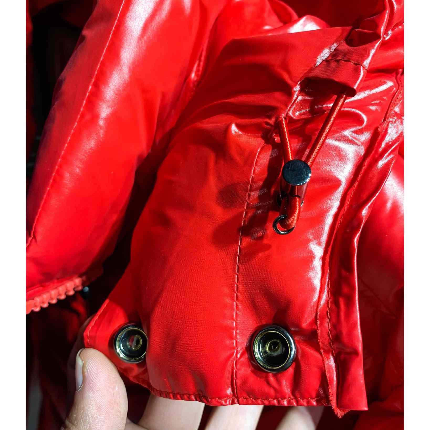 Moncler kurze Daunenjacke - EUR FASHION