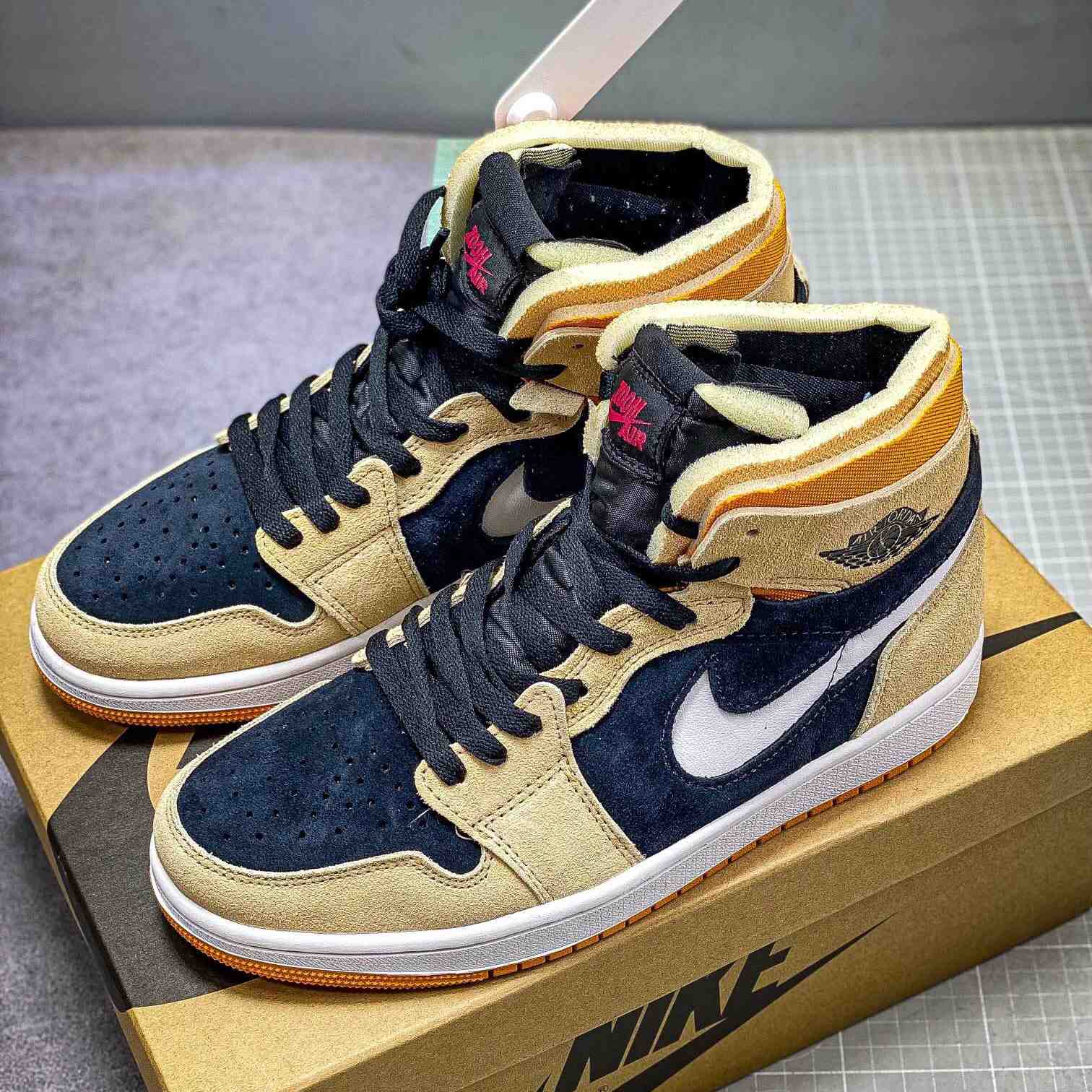 Air Jordan 1 Zoom CMFT AJ1 Sneaker CT0978-200 - EUR FASHION