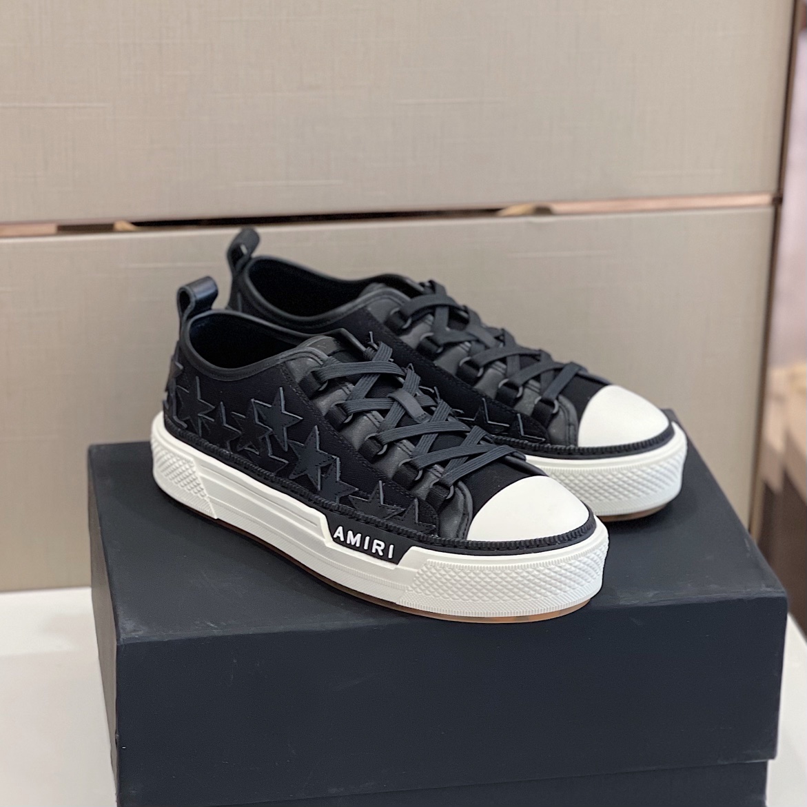 Amiri Stars Court Low-Top-Sneaker - EUR FASHION