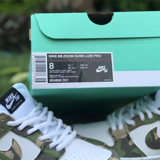 Nike SB Dunk Low Sneakers 854866-331 - EUR FASHION