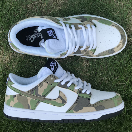 Nike SB Dunk Low Sneakers 854866-331 - EUR FASHION