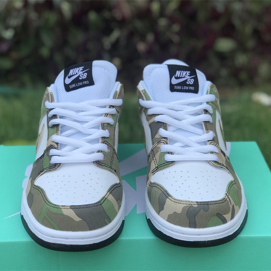 Nike SB Dunk Low Sneakers 854866-331 - EUR FASHION