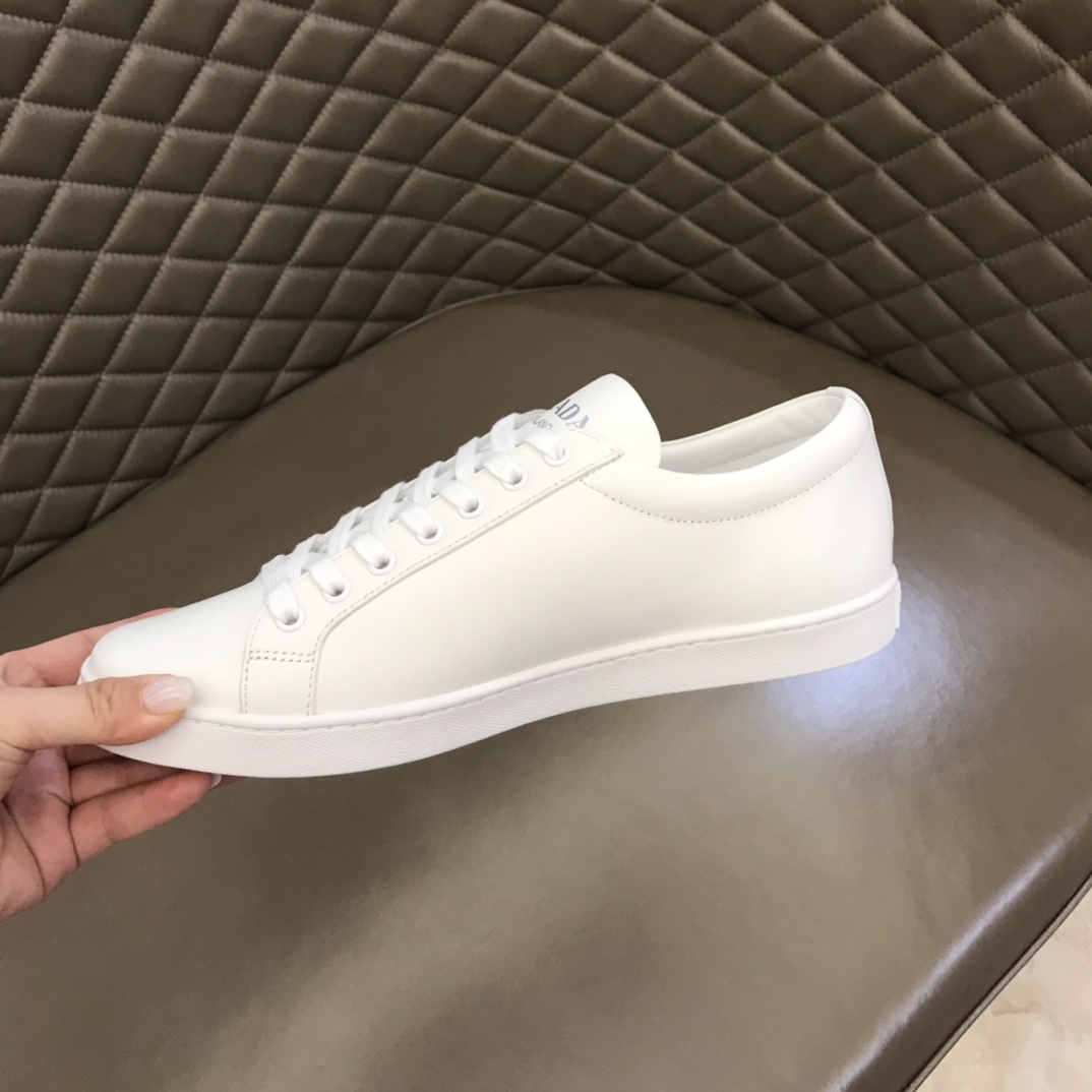 Prada-Sneaker aus gebürstetem Leder (nach britischer Größe) - EUR FASHION