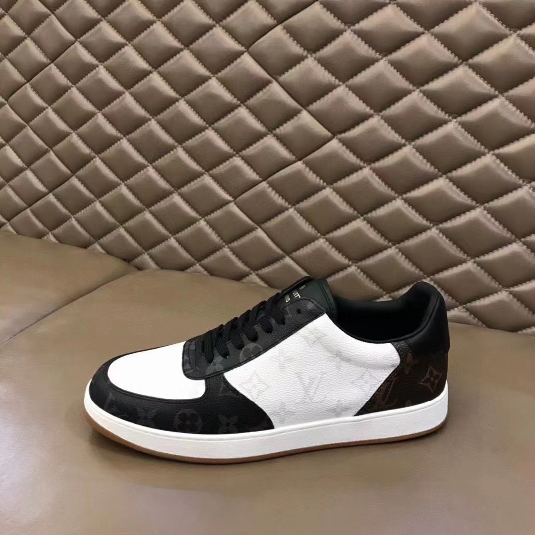 Louis Vuitton Rivoli Sneaker 1A8WGA - EUR FASHION