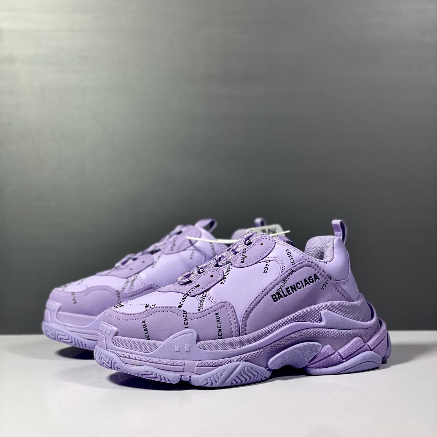 Balenciaga Triple S Sneaker Allover-Logo aus hellviolettem und schwarzem technischem Material - EUR FASHION