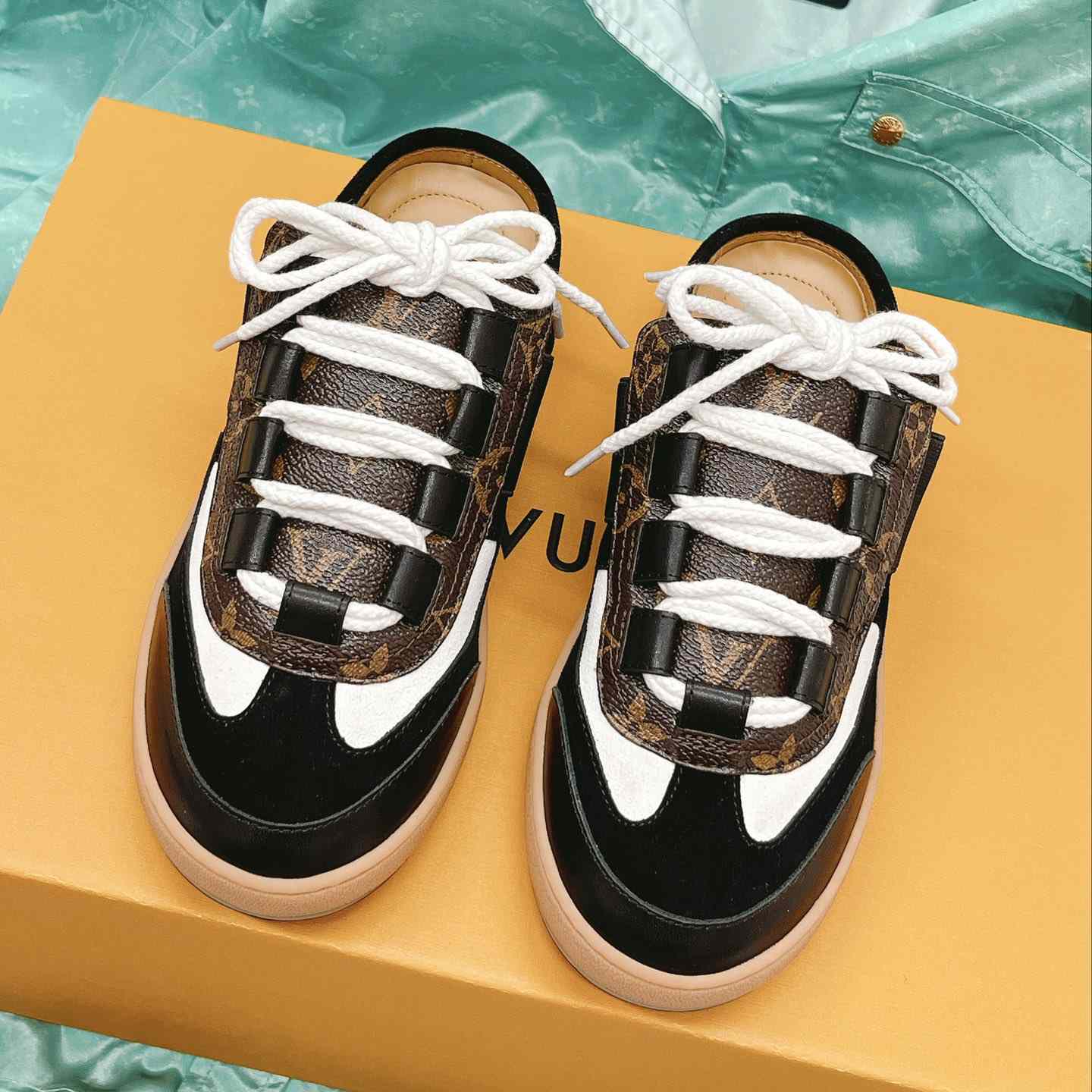 Louis Vuitton Lous Sneaker mit offener Rückseite 1AAOOH - EUR FASHION