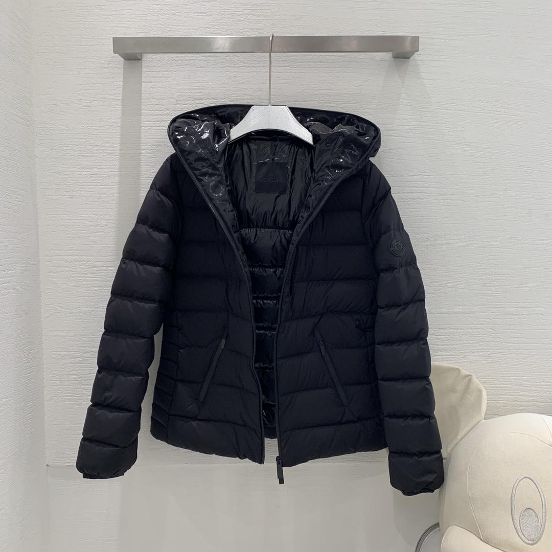 Moncler Herbe kurze Daunenjacke - EUR FASHION