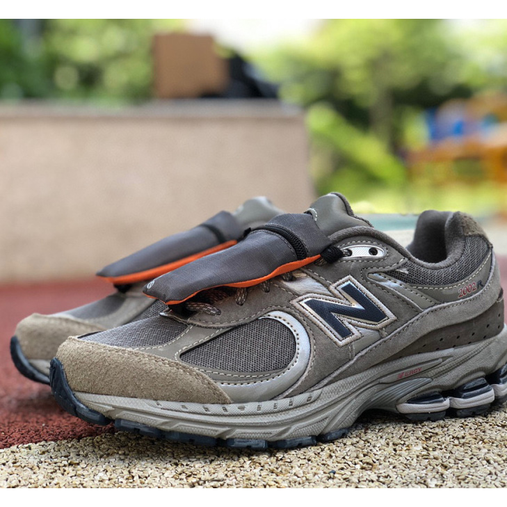 New Balance 2002R 'Grey'Sneakers M2002RVA - EUR FASHION