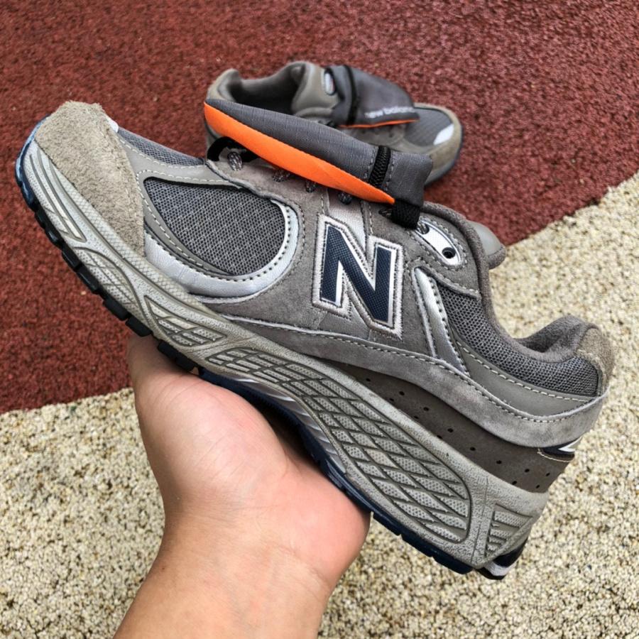 New Balance 2002R 'Grey'Sneakers M2002RVA - EUR FASHION