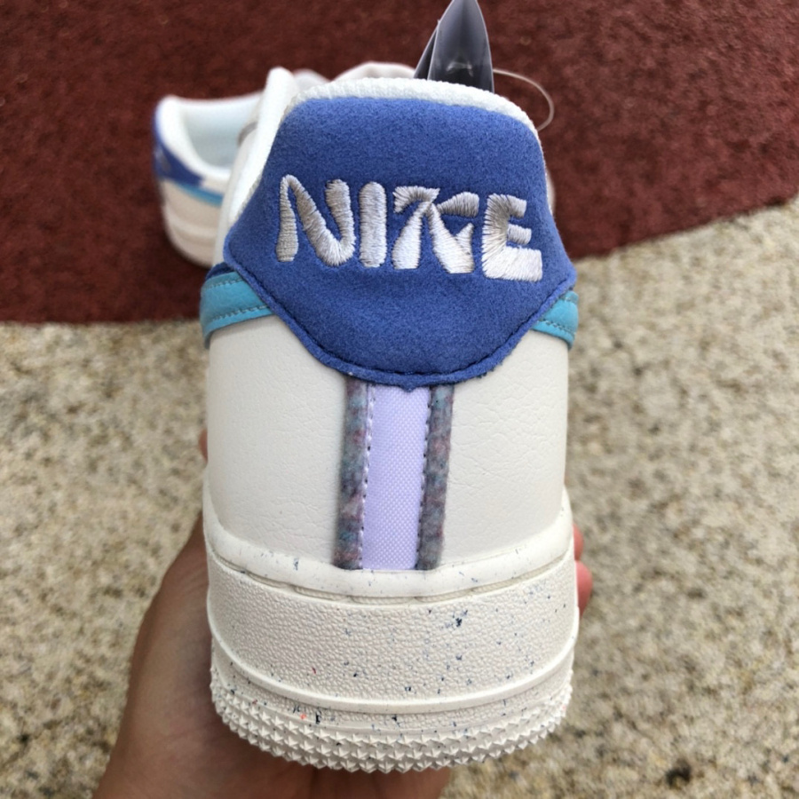 Nike Air Force 1’07 LV8 EMB „82 Weiß Blau“ Sneaker DQ0359-100 - EUR FASHION