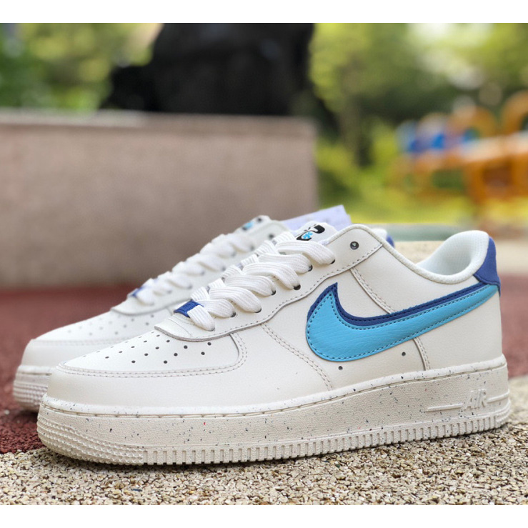 Nike Air Force 1’07 LV8 EMB „82 Weiß Blau“ Sneaker DQ0359-100 - EUR FASHION