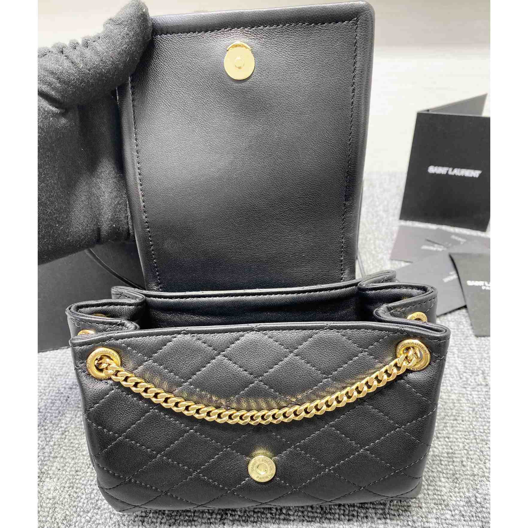 Saint Laurent Mini Nolita aus Lammleder (18-13-6 cm) - EUR FASHION