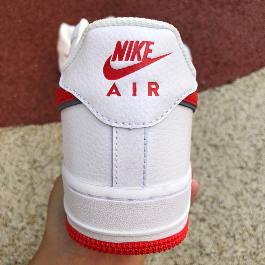 Air Force 1’07 Low „White/University Red/Sliver“ Sneaker DX9269-101 - EUR FASHION