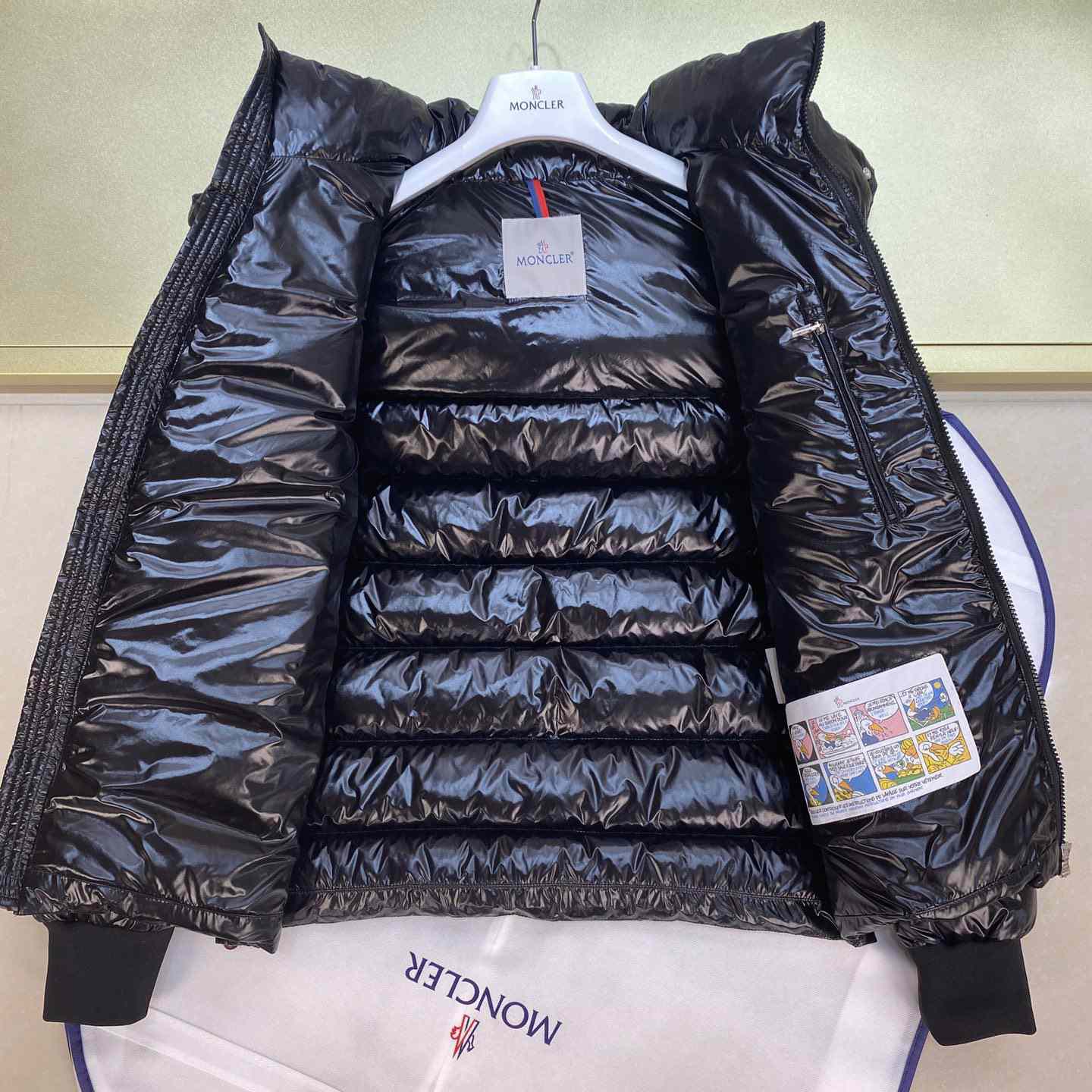 Moncler Corydale kurze Daunenjacke - EUR FASHION