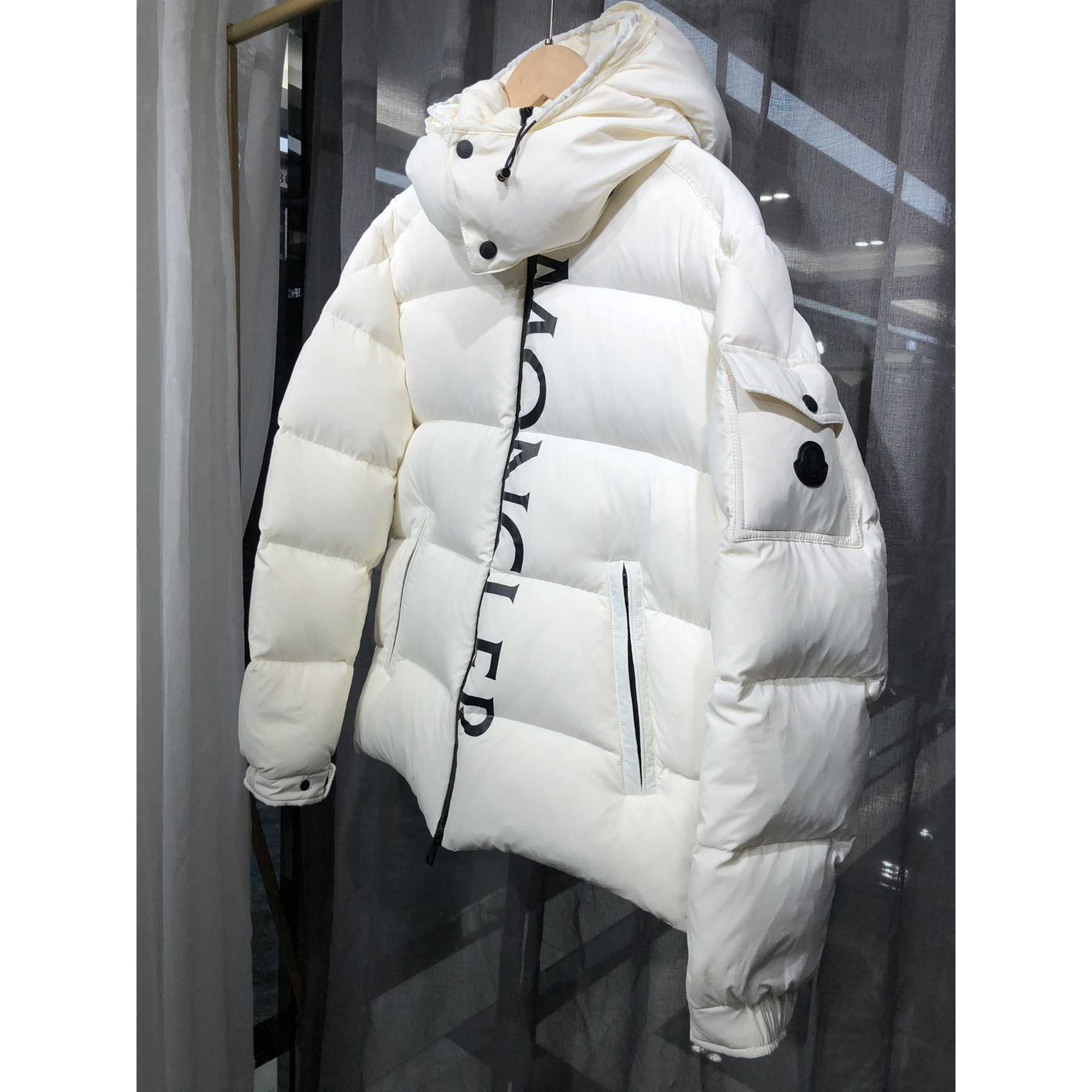 Moncler Dieng kurze Daunenjacke - EUR FASHION