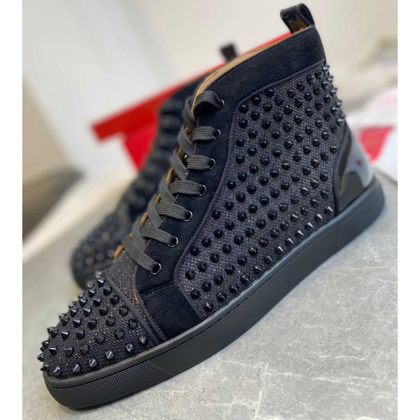 Christian Louboutin Sneaker - EUR FASHION