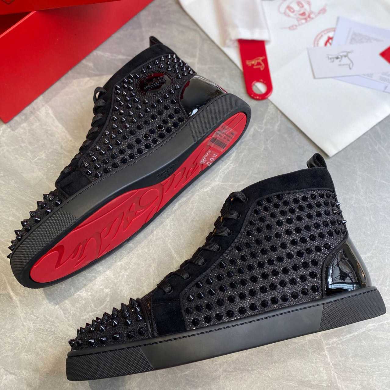 Christian Louboutin Sneaker - EUR FASHION