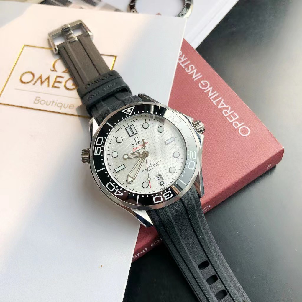 Hochwertige Omega-Uhr - EUR FASHION