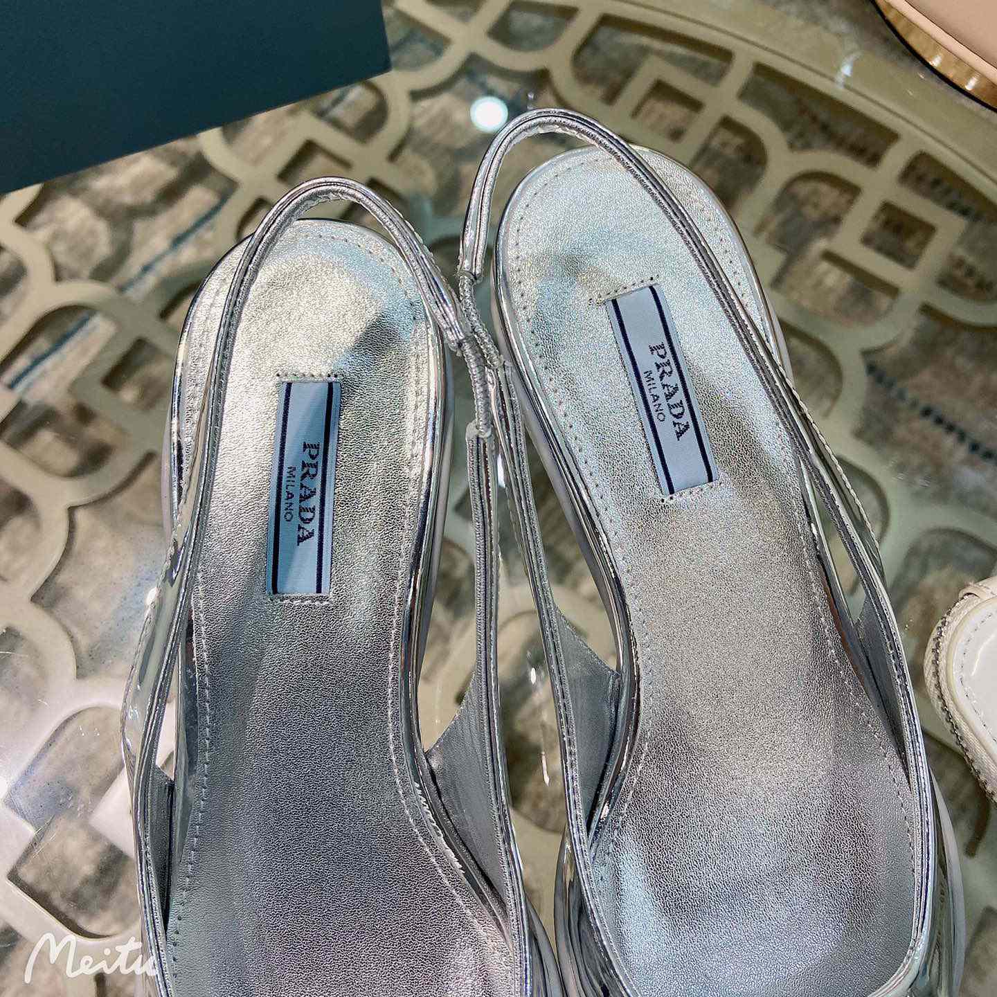 Prada Slingback-Pumps aus gebürstetem Leder - EUR FASHION