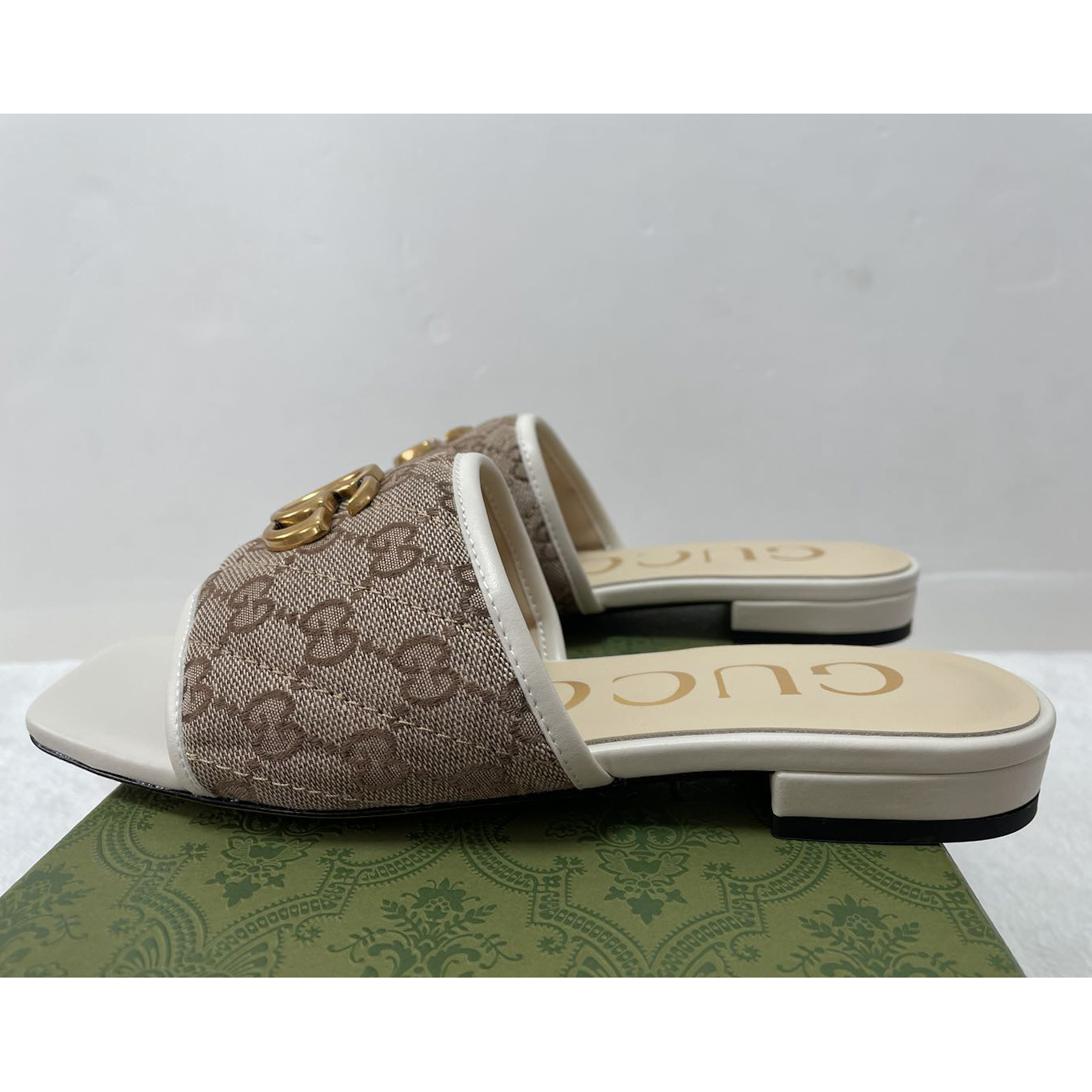 Gucci Damen-Slide-Sandale mit Doppel-GG - EUR FASHION