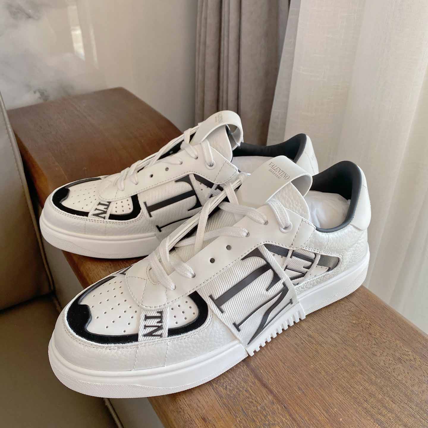 Low-Top-Sneaker „Valenti“ aus Kalbsleder „Vl7n“ mit Bändern - EUR FASHION