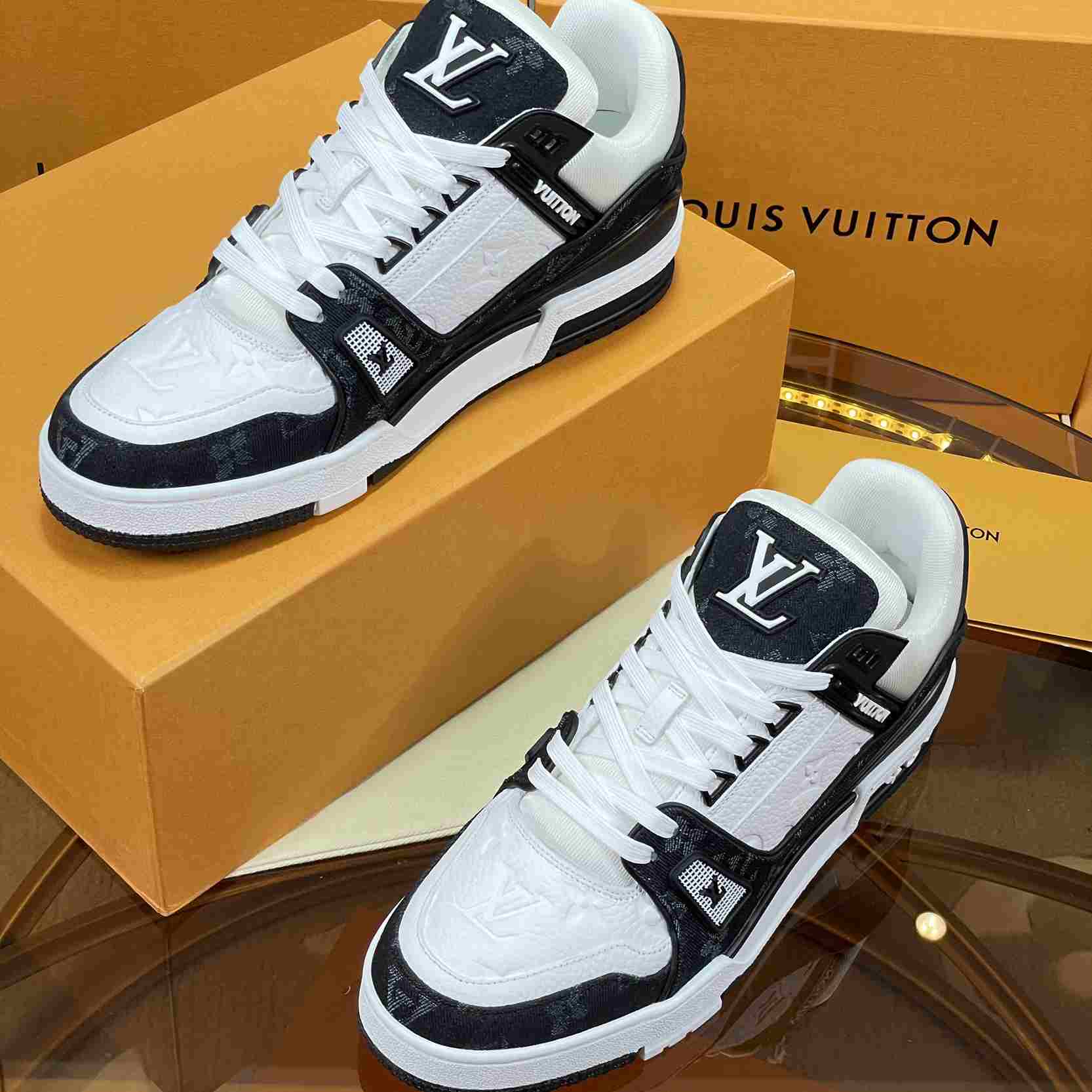 Louis Vuitton LV Trainer Sneaker       1A9JGB - EUR FASHION