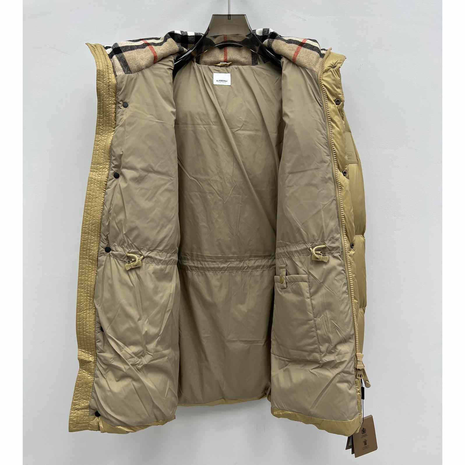 Burberry Puffermantel aus Nylon mit Logo-Applikation - EUR FASHION