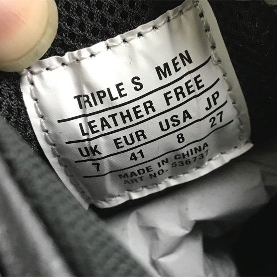 Balenciaga Triple S Logotype Sneaker aus technischem Schwarz-Weiß-Material - EUR FASHION