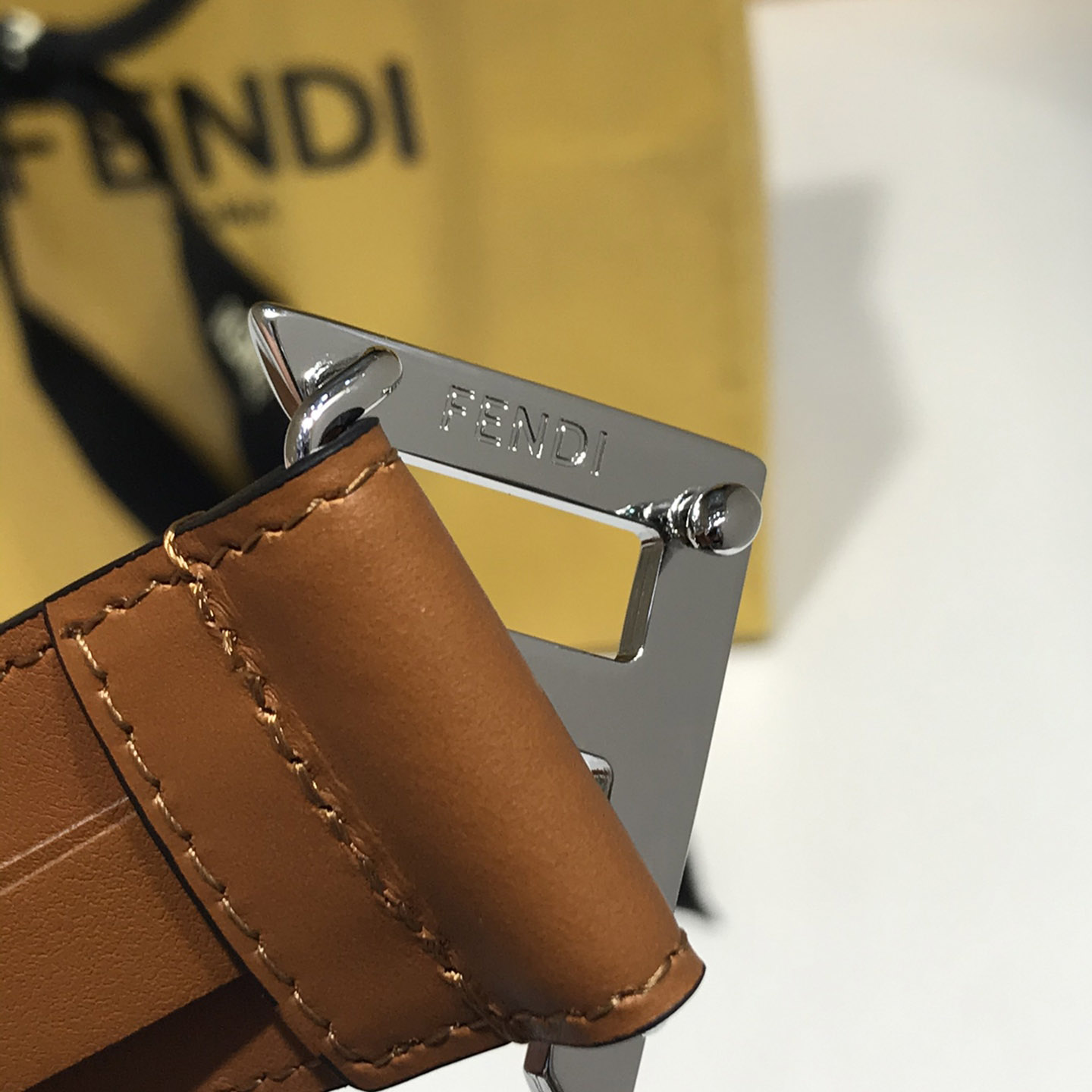 Fendi Brauner Ledergürtel - EUR FASHION
