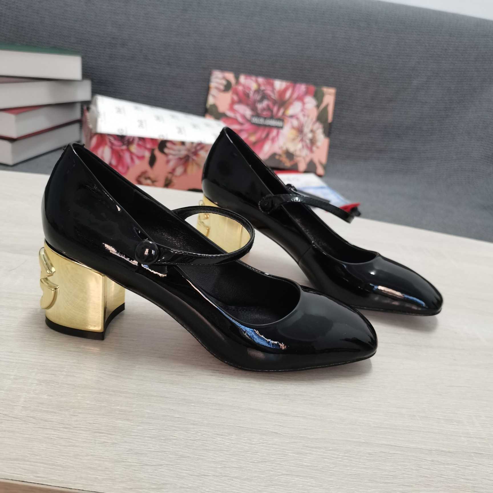 Dolce & Gabbana Lackleder-Slingbacks mit DG Karol-Absatz - EUR FASHION