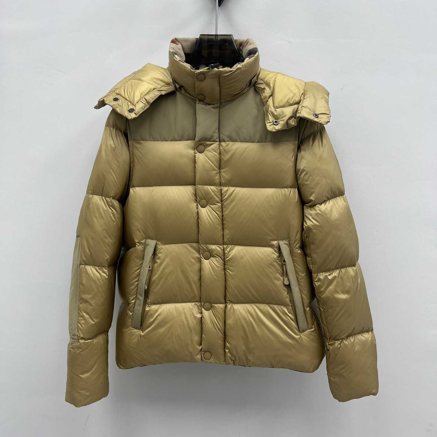 Burberry Pufferjacke mit abnehmbaren Ärmeln und Kapuze - EUR FASHION