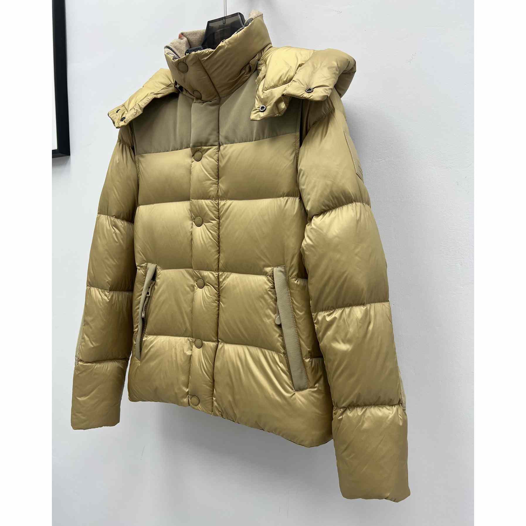 Burberry Pufferjacke mit abnehmbaren Ärmeln und Kapuze - EUR FASHION