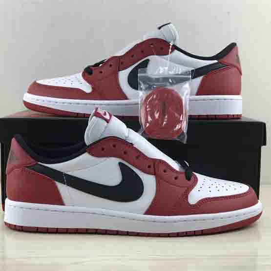 Air Jordan 1 Low OG „Chicago“ Sneaker 705329-600 - EUR FASHION