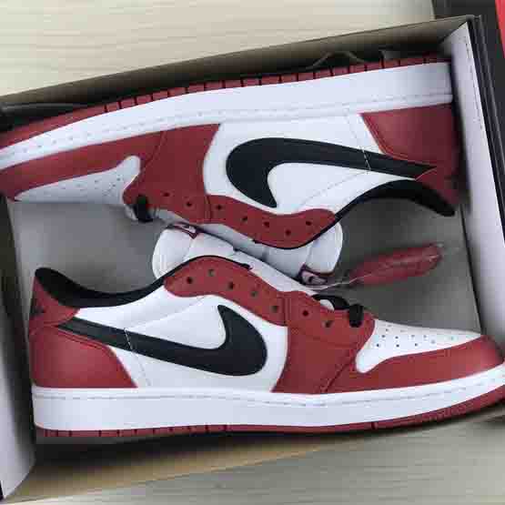 Air Jordan 1 Low OG „Chicago“ Sneaker 705329-600 - EUR FASHION