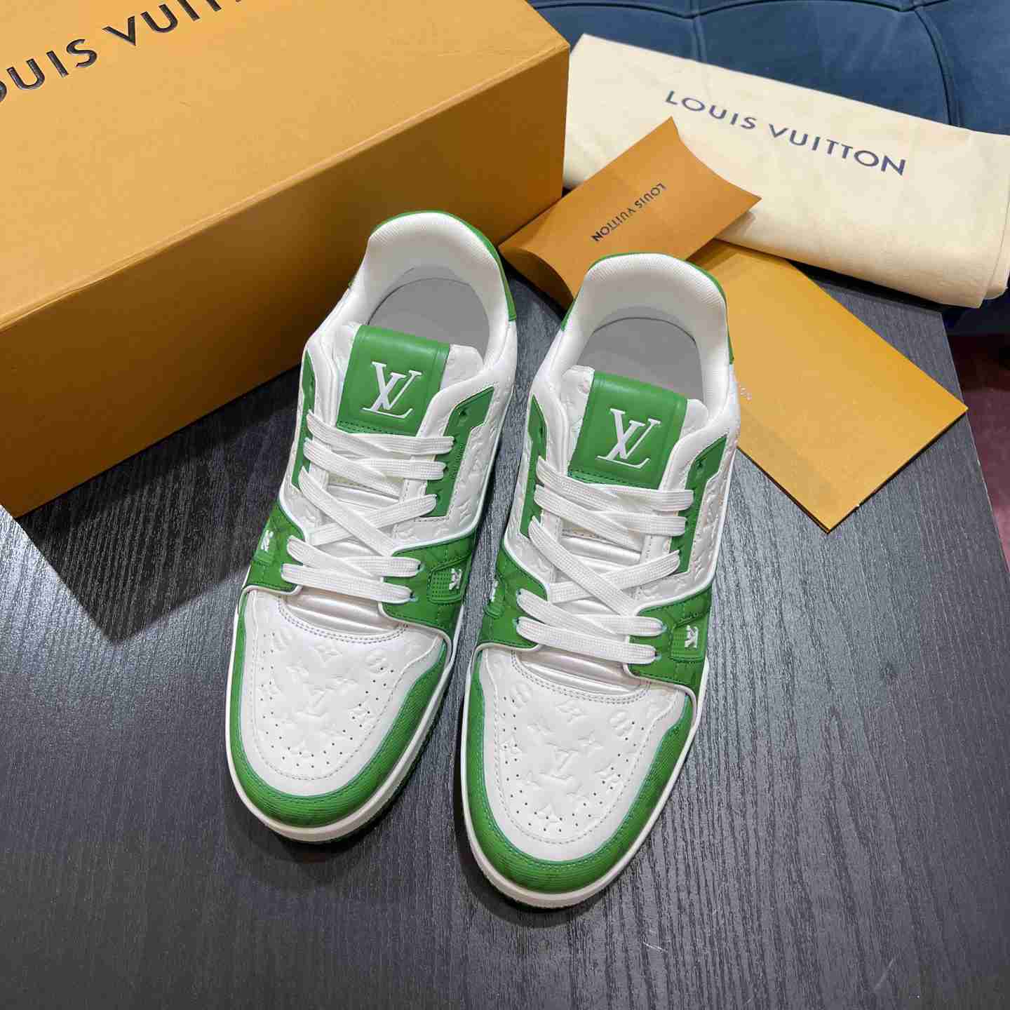 Louis Vuitton LV Trainer Sneaker 1AASJ2 - EUR FASHION